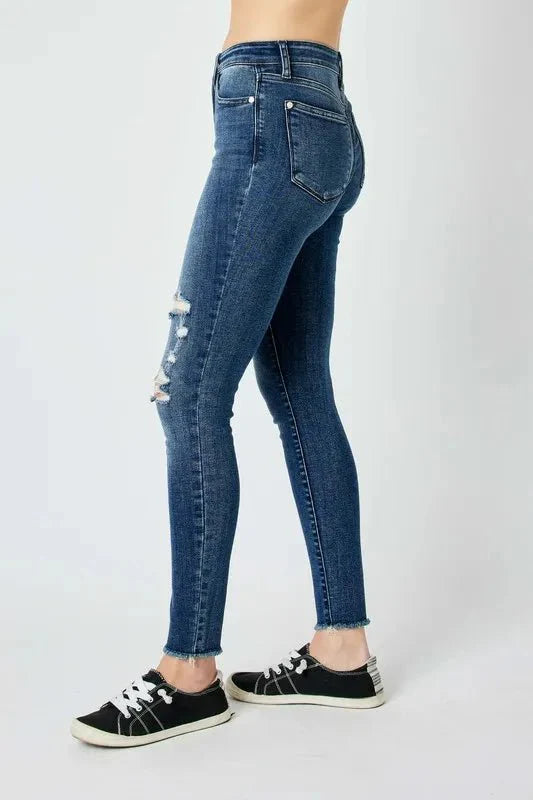 Judy Blue Full Size  High Waist Distressed Skinny Jeans